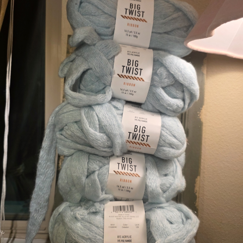 Big Twist Ribbon Yarn -Celadon (5) - Picture 5 of 8